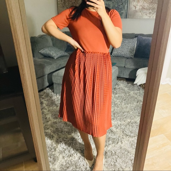 Zara pleated contrast dress NWT - Picture 2 of 7